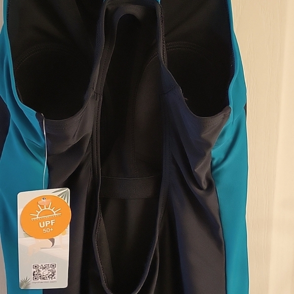 Women's Black and Green Athletc Razorback Swimsuit S NEW - Picture 13 of 13